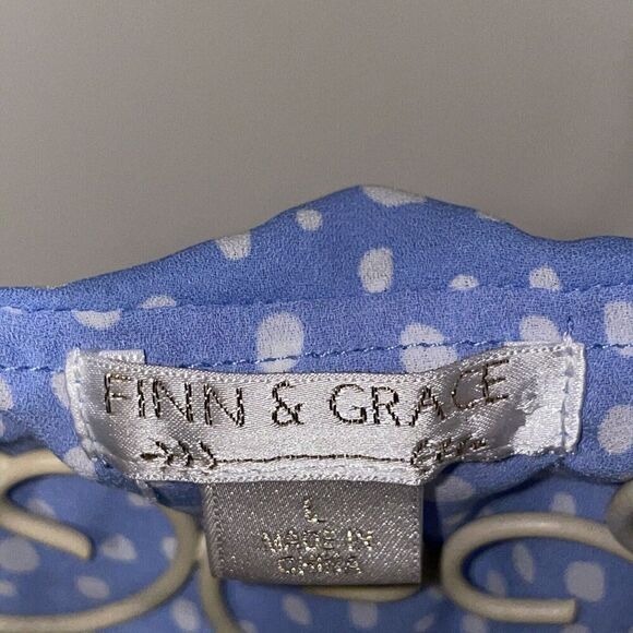 Womans Finn & Grace Top Size L Light Blue/White Dot 100% Polyester - Picture 3 of 4